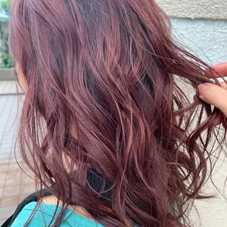セミロング カラー ［girl］ MIKIのヘアスタイル