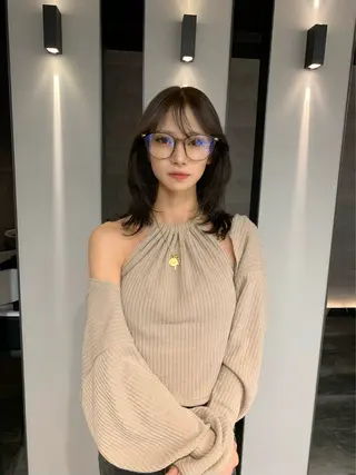 ミディアム カラー ✨美髪矯正✨髪質改善 ✨レイヤー✨大山　悠のヘアスタイル