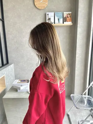 セミロング カラー 一ノ瀬 暁のヘアスタイル
