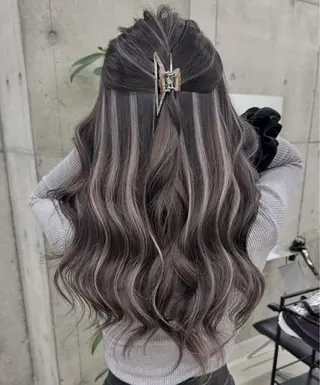 カラー 名古屋栄/ 複雑履歴   リカのヘアスタイル