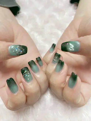 ネイル nail salon Berry所属・前田 りかのネイルデザイン