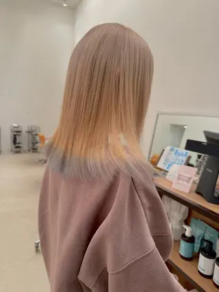 セミロング カラー KEYMAN MEGUMIのヘアスタイル
