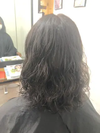 セミロング カラー パーマ 和田 真弥のヘアスタイル