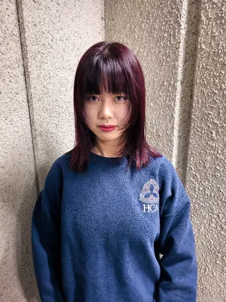 カラー セミロング OMA　 カタギシのヘアスタイル