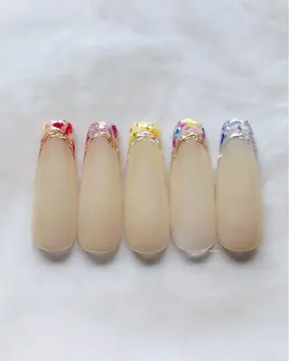 ネイル 関山 志乃のネイルデザイン