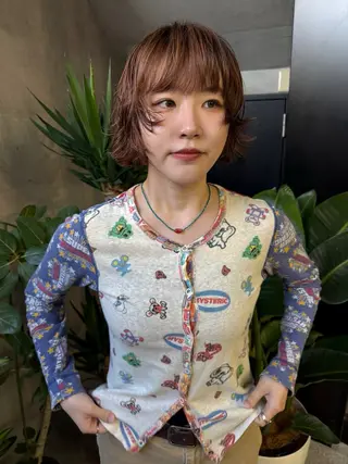 ショート レイヤーカット\ウル フ　chinatsuのヘアスタイル