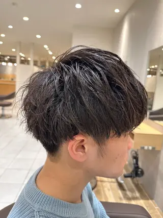 メンズ 市川透明感カラー &パーマ美容師Kaiのヘアスタイル