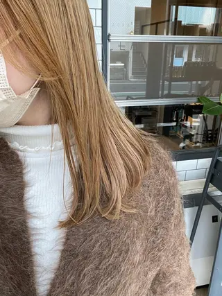 セミロング カラー ヘアアレンジ 高井瑠華🌼 ストカールカット特化のヘアスタイル