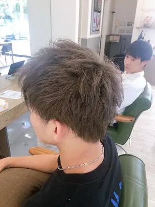 メンズ 御前  朋也 レイヤー透明感カラーのヘアスタイル