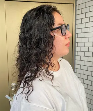 ロング パーマ 産休の為お休みです! 小島凜のヘアスタイル