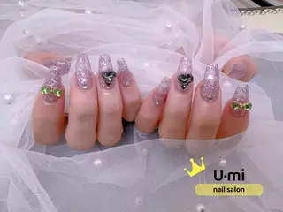 ネイル UMI ネイルサロン新宿🎀のネイルデザイン