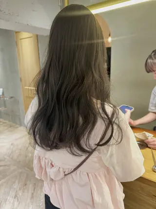 セミロング カラー 透明感カラーレイヤー 名古屋LORENハダのヘアスタイル