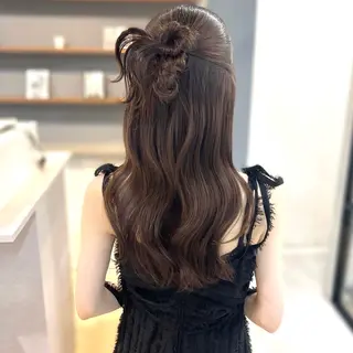 ロング ヘアアレンジ 前川 朋香のヘアスタイル