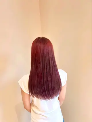 ロング 顔周り小顔レイヤー ×ブリーチなしカラーのヘアスタイル