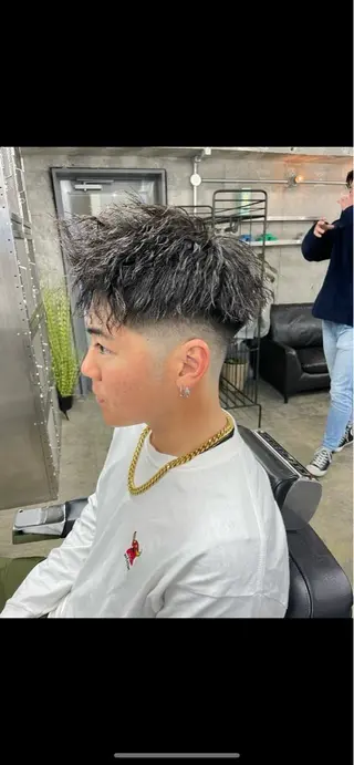 メンズ SEIYA メンズパーマ職人のヘアスタイル