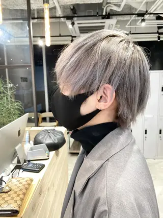 ショート カラー メンズ ハイトーン×レイヤー /遠藤将太のヘアスタイル