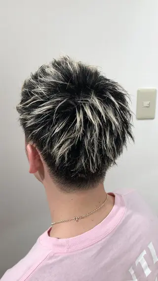 ショート メンズ ウルフ/デザイン/ 大阪/タカハシユウキのヘアスタイル