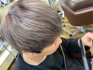 カラー メンズ 栄/レイヤーカット /ケアブリーチ🍁楓のヘアスタイル