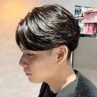 ショート カラー パーマ メンズ センターパート マスターかずまのヘアスタイル