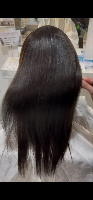 カラー 石井 悠のヘアスタイル