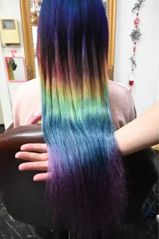 ロング カラー ヘアアレンジ Junko .のヘアスタイル