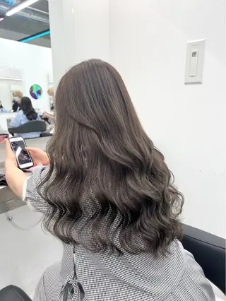 ロング カラー kaho透明感/ 艶カラー💜🫧のヘアスタイル