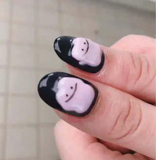 ショート ネイル 安藤 紅実のネイルデザイン