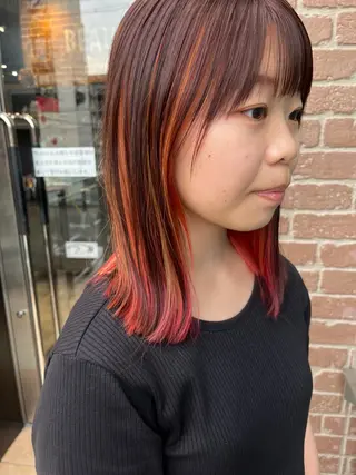 ミディアム カラー 久木原 ゆりのヘアスタイル