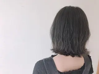ミディアム カラー 伊藤 さやかのヘアスタイル