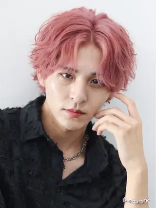 ショート カラー 渋谷のブリーチカラー シェフ🧑‍🍳蓮のヘアスタイル
