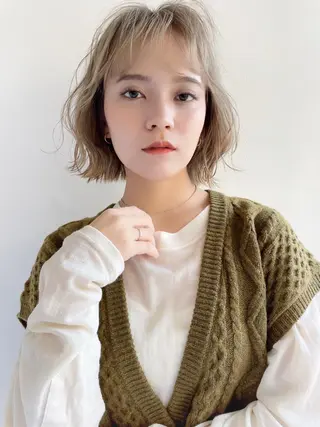 ショート カラー 齋藤 咲のヘアスタイル