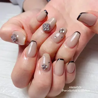 ミディアム ネイル 🐾enen style 🐾のネイルデザイン