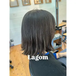 ミディアム カラー Lagom なかだのヘアスタイル