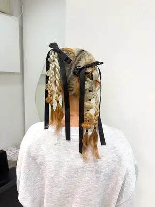 ミディアム カラー ヘアアレンジ ハイトーンアレンジ 🦋🥀Shuriのヘアスタイル