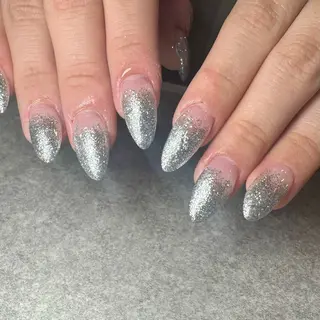 ネイル elu船橋 SAKURAのネイルデザイン