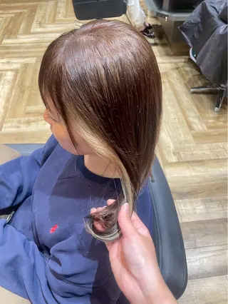 カラー 高木 彩愛のヘアスタイル