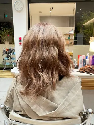 ミディアム 碇山 楓己のヘアスタイル