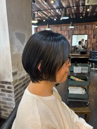 ショート emma/レイヤー/ 暖色カラーのヘアスタイル