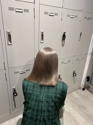 カラー 透明感ベージュ🤎 ナチュラルレイヤーのヘアスタイル