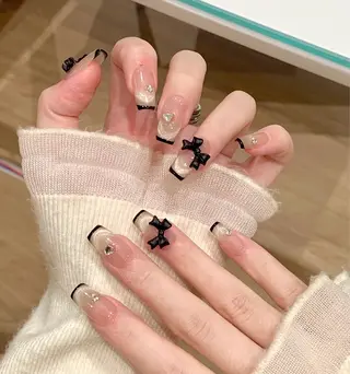 ネイル 周 テイのネイルデザイン