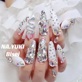 ネイル 🦋 Queenieのネイルデザイン