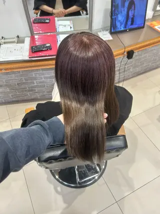 ロング 井上 慈温のヘアスタイル