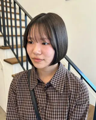 ショート 本澤 朋香のヘアスタイル