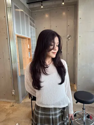 ロング カラー ヘアアレンジ REONA🪽✨薬院 レイヤーカット🫧のヘアスタイル