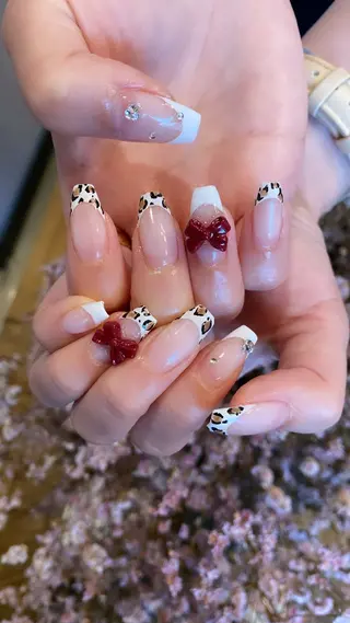ネイル crystal ⭐︎ colorのネイルデザイン