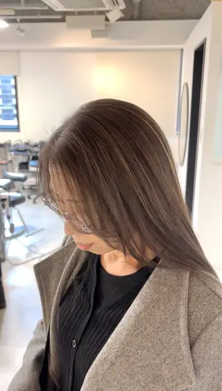 ロング FLEEK 安立徹のヘアスタイル