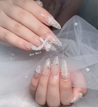 ネイル Hin Nailsのネイルデザイン
