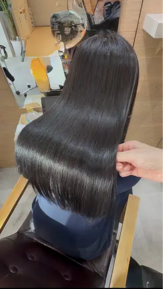 ミディアム クワハタ ショウタのヘアスタイル