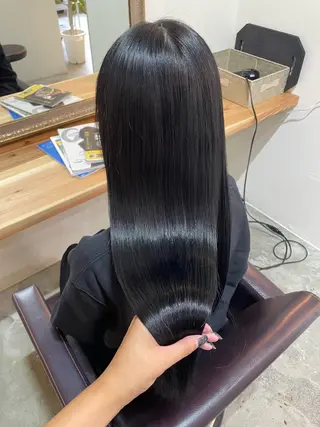 ロング カラー 艶カラー｜透明感 カラー｜レイヤーのヘアスタイル