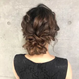 セミロング ヘアアレンジ 卒業式お呼ばれ🕊️ ヘアセット✴︎ミキのヘアスタイル